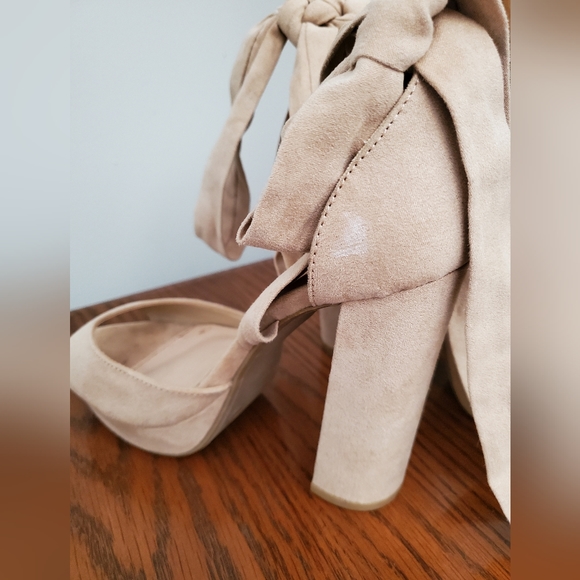 Wild Diva Heels ✨️ - Picture 5 of 11